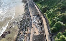 Kè chắn sóng sạt lở ngay sát địa đạo Vịnh Mốc