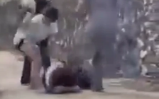 Vụ nữ sinh bị đánh hội đồng: Nạn nhân đang phải điều trị tại bệnh viện