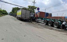 Tiệm rửa xe trên đường