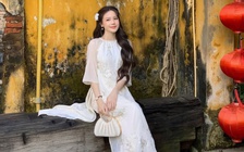 Hóa nàng thơ mùa hạ chỉ với chiếc kẹp tóc hoa