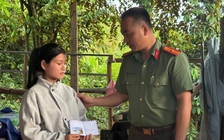 Suýt bỏ học vì nghèo, nữ sinh được Công an Đà Nẵng 'tiếp lửa' giấc mơ luật sư