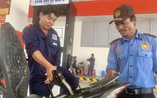 Giá xăng dầu tiếp tục giảm mạnh, xăng RON 95 giảm hơn 5.600 đồng/lít