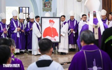 Đức Hồng y Gioan Baotixita Phạm Minh Mẫn về nơi an nghỉ cuối cùng