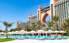 Du khách nhà giàu cũng choáng vì giá cả tăng cao