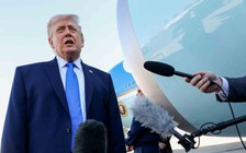 Tổng thống Trump 'vừa đàm vừa đánh' với Iran như thế nào?