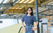 Diện chân váy denim xuống phố cho phong thái năng động