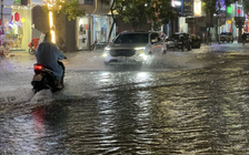 Không khí lạnh đi sâu vào miền Trung, 6 tỉnh sẽ có mưa giông