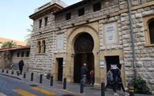 Nhiều trường Mỹ ở Trung Đông chuyển sang học trực tuyến sau tối hậu thư của Iran