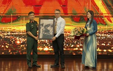 Kỷ vật 'xuyên thế kỷ' của người thợ Ba Son lần đầu trưng bày tại TP.HCM