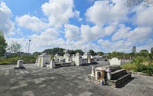 Chúa Nguyễn Ánh xây mộ danh tướng Châu Văn Tiếp ở đâu?