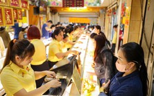 Giá vàng hôm nay 8.3.2026: Người mua lỗ 5 triệu đồng sau một tuần
