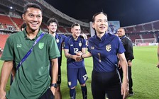 Madam Pang và đội tuyển Thái Lan sắp phải nộp phạt 500 triệu đồng vì Chanathip… đốt pháo sáng