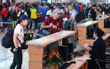 Tạm dừng nhiều đường bay, lễ 30.4 - 1.5 có lo thiếu vé?