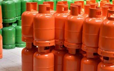 Tăng thêm gần 100.000 đồng, giá gas tháng 4 vọt lên 650.000 đồng/bình 12kg