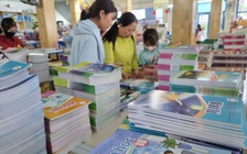 Miễn phí sách giáo khoa nhưng phải hiệu quả và tiết kiệm