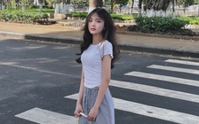 Sức hút từ những mẫu quần kẻ sọc ống rộng cá tính