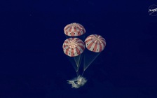 Nhóm phi hành gia Artemis 2 quay về trái đất an toàn