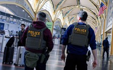 ICE mở chiến dịch triệt phá các đường dây 'du lịch sinh con' ở Mỹ