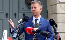 Ông Trump nói gì về người đánh bại ông Orban trong bầu cử Hungary?
