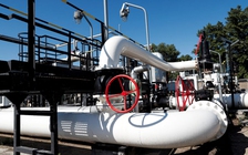 Ukraine nối lại đường ống dẫn dầu cho Hungary, Slovakia