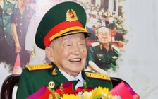 Huyền thoại tình báo Tư Cang gần 100 tuổi vẫn mạnh khỏe đi họp mặt truyền thống