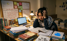 Mùa thi: Không phải mọi áp lực đều thành kim cương