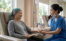 Bác sĩ chia sẻ dấu hiệu cảnh báo ung thư không nên bỏ qua