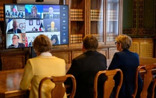 Liên minh 40 nước cam kết hành động giải quyết chuyện eo biển Hormuz