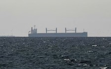 Thế giới thấp thỏm cùng eo biển Hormuz trước giờ G