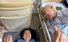 Chồng bị ung thư máu, vợ 7 năm 'nửa bước không rời'