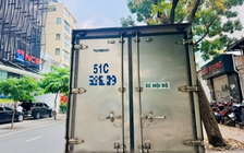 Rộ trào lưu dán tem 'xe nội bộ': Quy định hiện nay thế nào?