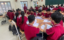 Tranh cãi việc nhà trường yêu cầu học sinh phải quay video tự học mỗi ngày?