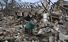 Chiến sự Ukraine ngày 1.506: Giao tranh UAV leo thang, Mỹ tính nới trừng phạt dầu Nga