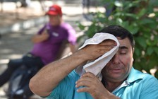 Thế giới oằn mình chống chọi nắng nóng cực đoan