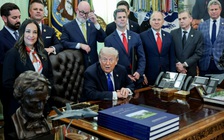 Ông Trump dọa rút bớt binh sĩ Mỹ khỏi 2 nước NATO phản đối chiến sự Iran