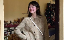 Hoàn thiện phong cách vintage với chân váy nâu cổ điển