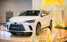 Loạt xe hybrid Lexus giảm giá, cao nhất gần 400 triệu đồng
