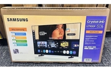 Dua Lipa kiện Samsung đòi 15 triệu USD vì tự ý in hình lên bao bì TV