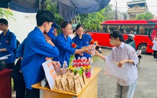 Biến những kỳ thi căng thẳng thành kỷ niệm ấm áp, đầy tình người