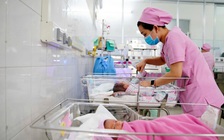 Từ 2027, phụ nữ sinh đủ 2 con trước 35 tuổi được hỗ trợ 2 triệu