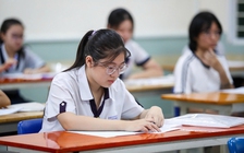 Để hạn chế chấm chặt, chấm lỏng môn văn thi tốt nghiệp