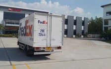 FedEx nói đã cải thiện, khách hàng khẳng định giao hàng chậm chạp