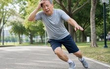 Phân biệt đột quỵ và đột tử khi thấy người bất ngờ ngã gục