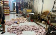 TP.HCM: Kiểm tra chợ Mỹ Phước 3, phát hiện nhiều điểm giết mổ gia cầm trái phép