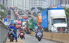 Sửa cầu Phú Mỹ gần 1,5 tháng, người dân di chuyển thế nào?