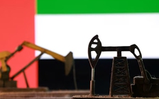 OPEC gặp khó, Mỹ hưởng lợi