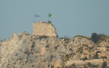 Israel cắm cờ trên lâu đài chiến lược của Lebanon