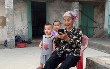 Cụ bà U.100 vẫn đạp xe đi chợ, nấu ăn