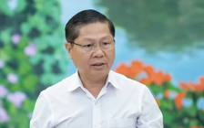Cựu thứ trưởng được cấp dưới 'biếu' 500 triệu nhưng không bị xử lý hình sự