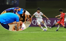 U.17 Việt Nam phá dớp 10 năm không thắng ở châu Á, HLV Roland xúc động ôm từng học trò…